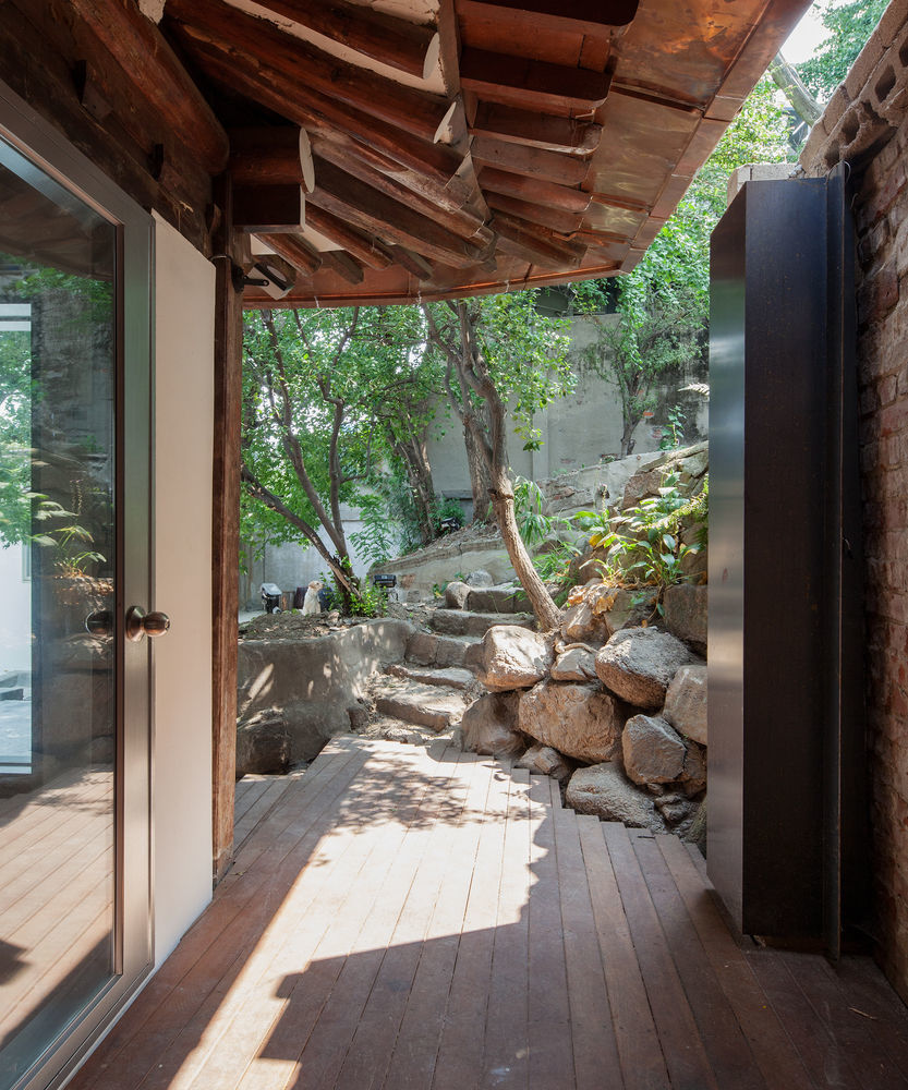 Side Hanok 2*