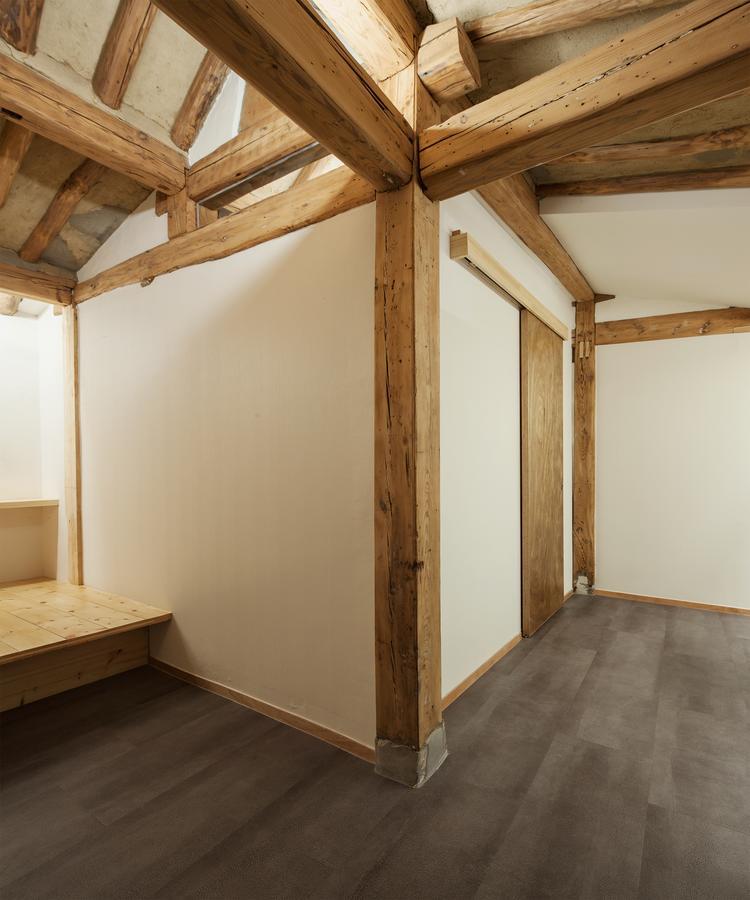 Side Hanok Hotel