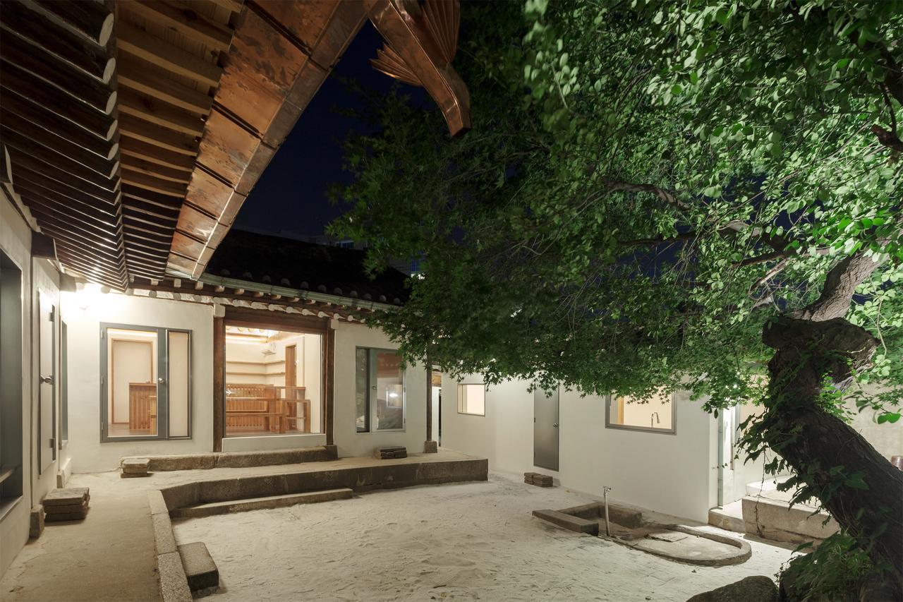 Side Hanok